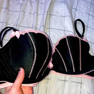 Victoria secret sexy little thing bra size 36c